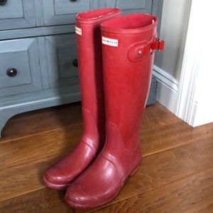 Red Hunter boots